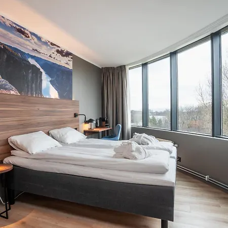 Hotel Thon Hotel Stavanger Forum 4*